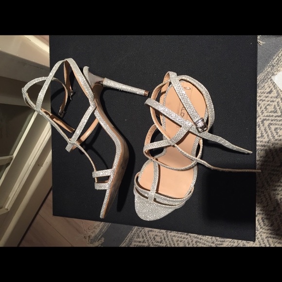 Silver SANDALS! Evening Wedding, PROM party heels - Picture 8 of 9